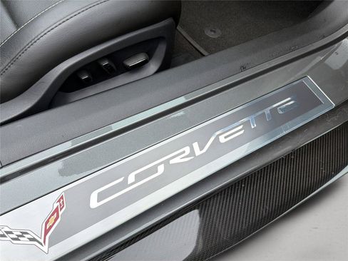 Used 2016 Chevrolet Corvette Z06 w/ 3LZ Preferred Equipment Group RWD image 47