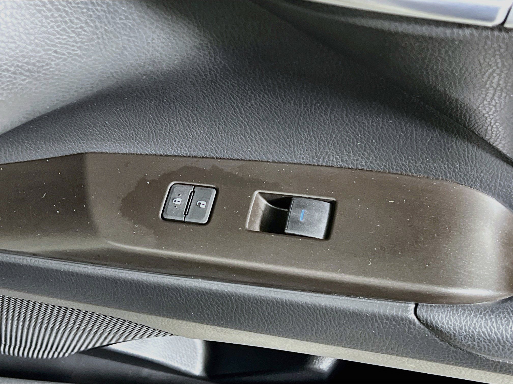 Used 2023 Toyota Camry SE FWD image 31
