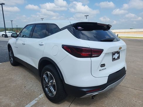 Used 2023 Chevrolet Blazer LT w/ Driver Confidence Package image 5