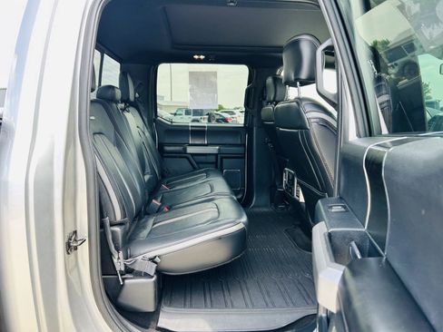 Used 2019 Ford F150 Platinum w/ Equipment Group 701A Luxury AWD/4WD image 36