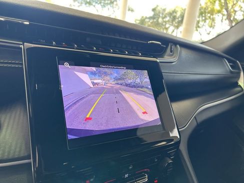 Used 2023 Jeep Grand Cherokee L Altitude image 9