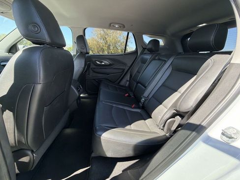 Certified 2023 GMC Terrain SLT FWD image 29