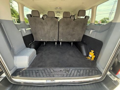 Used 2016 Ford Transit 350 XLT RWD image 4
