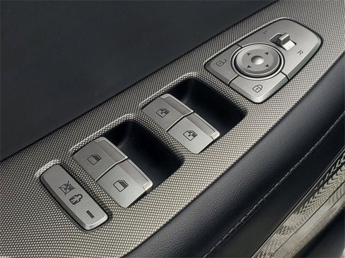 Used 2021 Hyundai Palisade Limited w/ Winter Package image 14