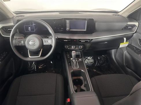 New 2025 Nissan Kicks SR image 20