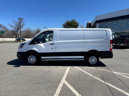 Used 2024 Ford Transit 250 Low Roof AWD w/ Exterior Upgrade Package image 2