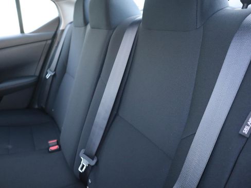 Used 2025 Nissan Sentra S image 31