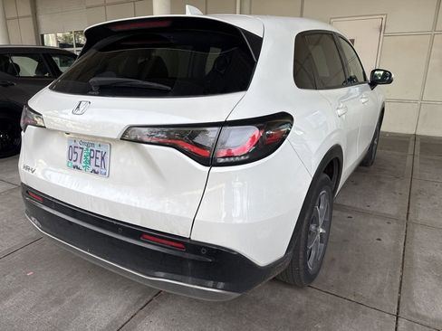 Used 2023 Honda HR-V EX-L image 13