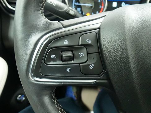 Used 2020 Buick Encore GX Essence w/ Experience Buick Package AWD/4WD image 41