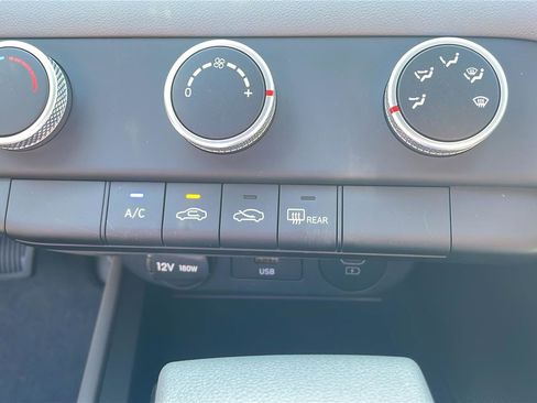 New 2026 Hyundai Elantra SE FWD image 17