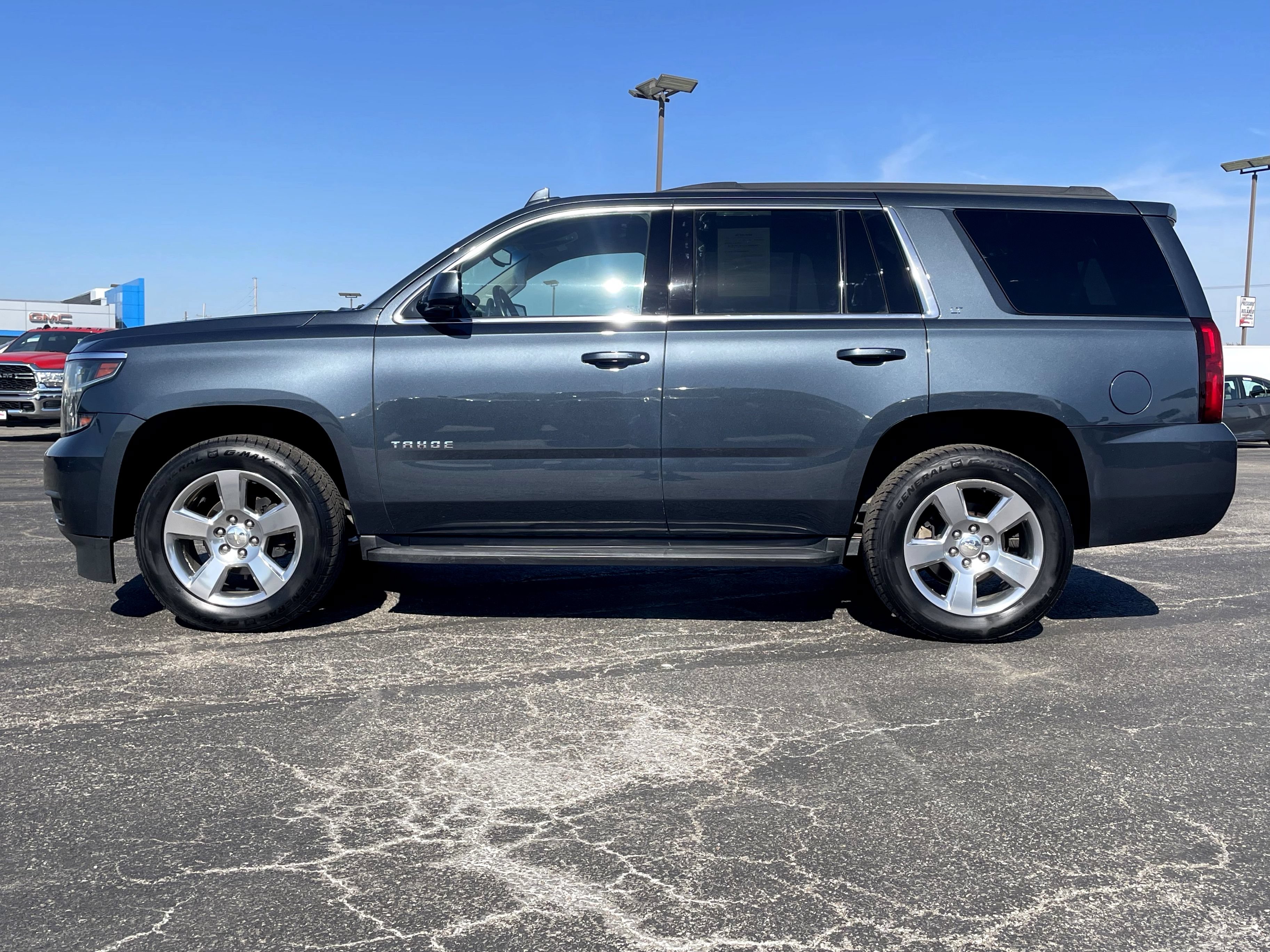 Used 2020 Chevrolet Tahoe LT w/ Luxury Package AWD/4WD image 7