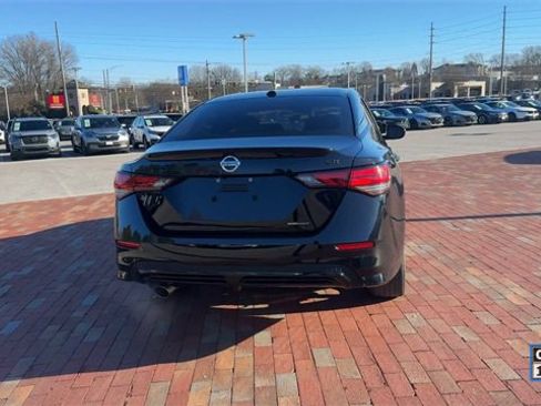 Used 2023 Nissan Sentra SR w/ Midnight Edition Package image 2