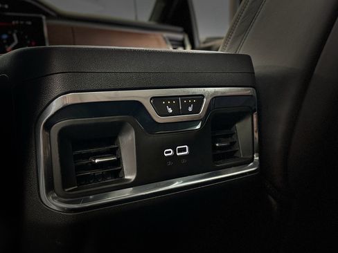 Used 2024 GMC Sierra 2500 Denali Ultimate AWD/4WD image 31