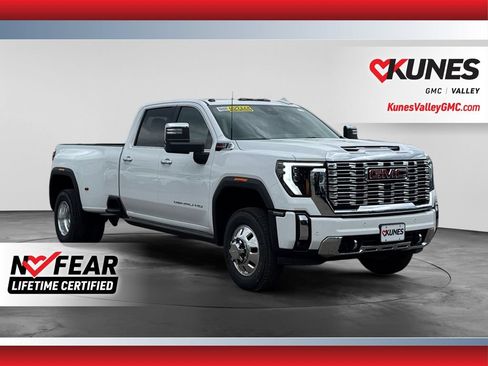 New 2026 GMC Sierra 3500 Denali w/ Denali Reserve Package AWD/4WD image 1