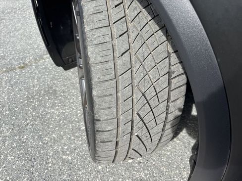 Used 2022 Tesla Model X Plaid image 36