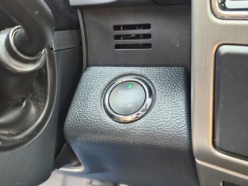 Certified 2022 Ford F450 Platinum w/ FX4 Off-Road Package image 34