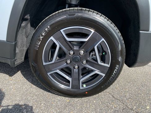 New 2026 Jeep Cherokee Laredo AWD/4WD image 10