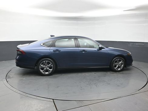 Used 2024 Honda Accord EX image 8