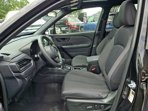 Certified 2025 Subaru Forester Premium AWD/4WD image 9