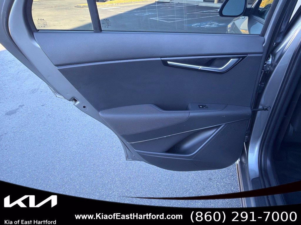 Certified 2023 Kia Niro EX FWD image 15
