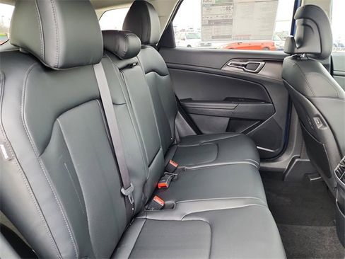New 2026 Kia Sportage EX image 17