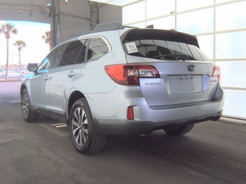 Used 2016 Subaru Outback 2.5i Limited AWD/4WD image 4