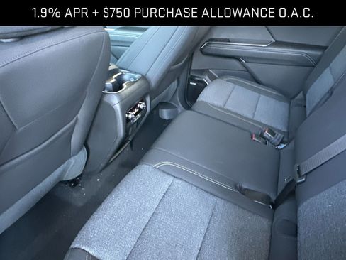 New 2026 GMC Acadia Elevation image 12