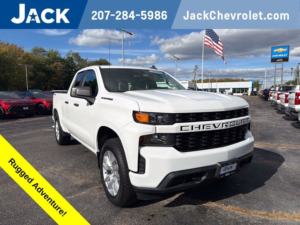 Used 2021 Chevrolet Silverado 1500 Custom w/ LPO, Dark Essentials Package AWD/4WD image 1