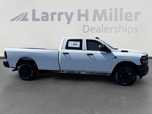 New 2026 RAM 3500 Tradesman AWD/4WD image 7