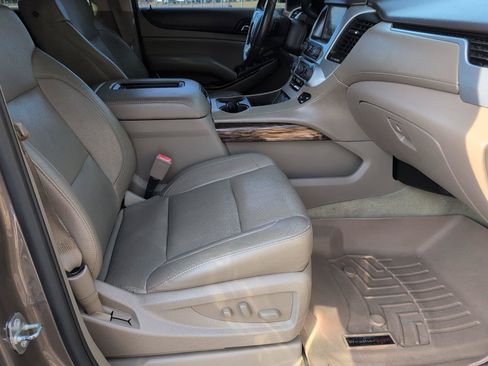 Used 2015 GMC Yukon XL SLT w/ Open Road Package RWD image 43