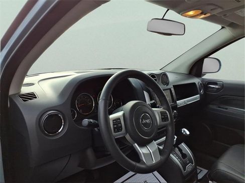 Used 2014 Jeep Compass Limited w/ Sun/Sound Group image 13