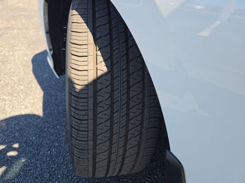 Certified 2025 Honda Civic Sport Touring image 31