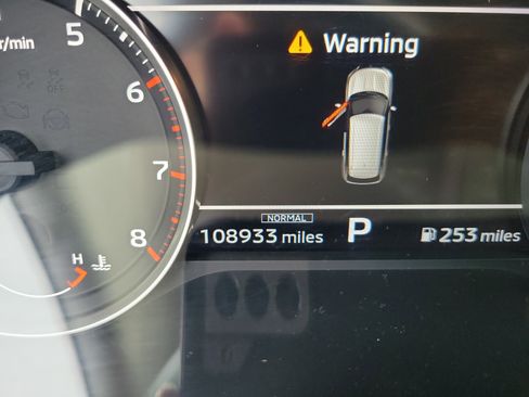 Used 2022 Mitsubishi Outlander SE image 17