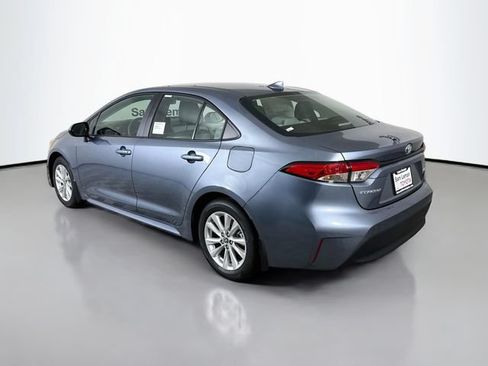 New 2026 Toyota Corolla LE FWD image 5