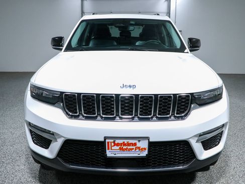 Used 2023 Jeep Grand Cherokee 4WD 4xe image 4