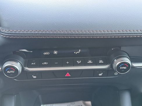 New 2026 MAZDA MAZDA3 2.5 S Sedan w/ Preferred Pkg image 17