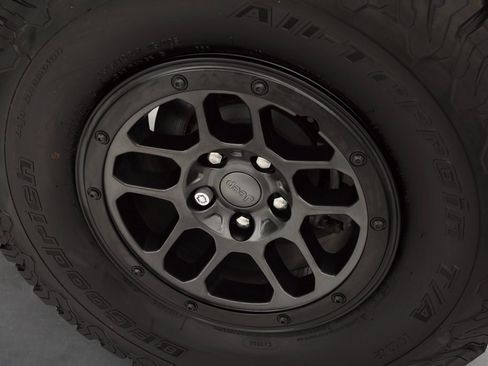 Certified 2023 Jeep Wrangler Unlimited Rubicon w/ Xtreme 35 Tire Package image 11