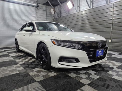 Used 2020 Honda Accord Sport image 4