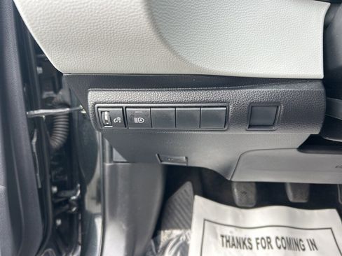 Used 2022 Toyota Corolla SE image 7