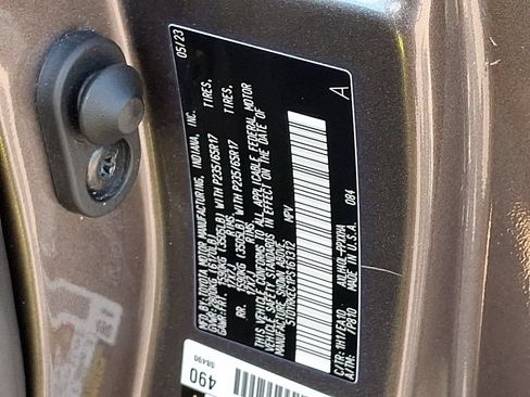 Used 2023 Toyota Sienna XLE FWD image 26