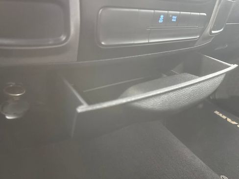 Used 2017 RAM 1500 Express image 29