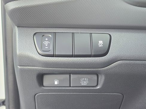 Used 2018 Hyundai Ioniq Blue image 17