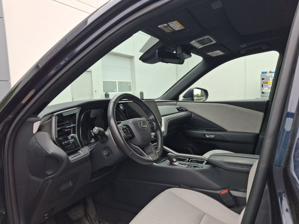 Used 2024 Lexus TX 350 AWD image 7
