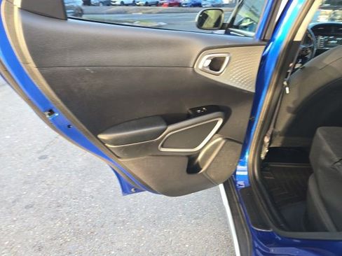 Used 2021 Kia Soul X-Line image 31