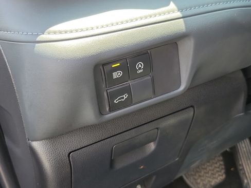 Certified 2025 Toyota Highlander XLE AWD/4WD image 20