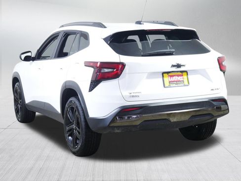 Used 2025 Chevrolet Trax ACTIV w/ Driver Confidence Package FWD image 5