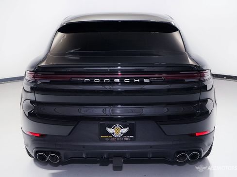 Used 2026 Porsche Cayenne Coupe w/ Premium Package Plus AWD/4WD image 8