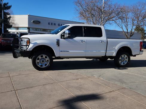 Used 2017 Ford F250 Platinum w/ Platinum Ultimate Package image 5