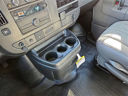 New 2025 Chevrolet Express 2500 Extended image 25