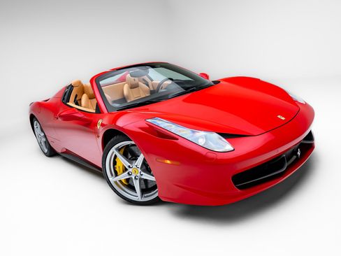 Used 2014 Ferrari 458 Spider RWD image 26